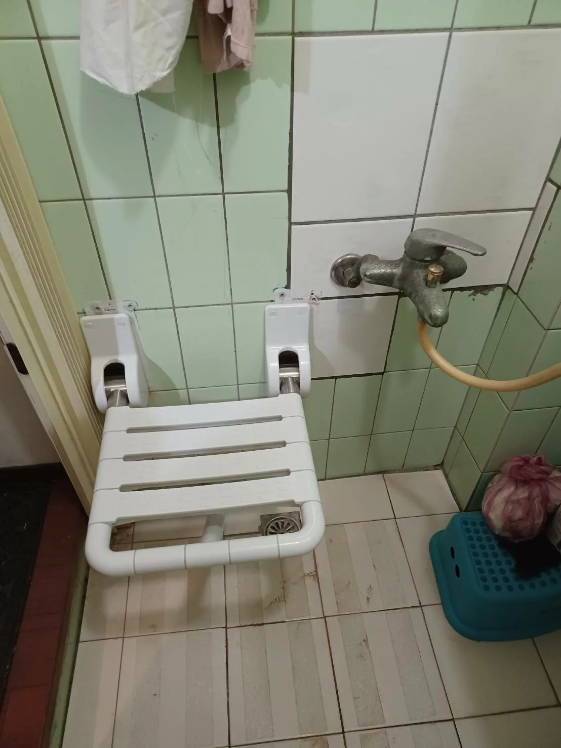 台北浴室扶手安裝案例